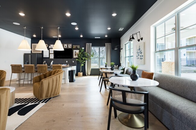 Photo - South Pointe at Wayside