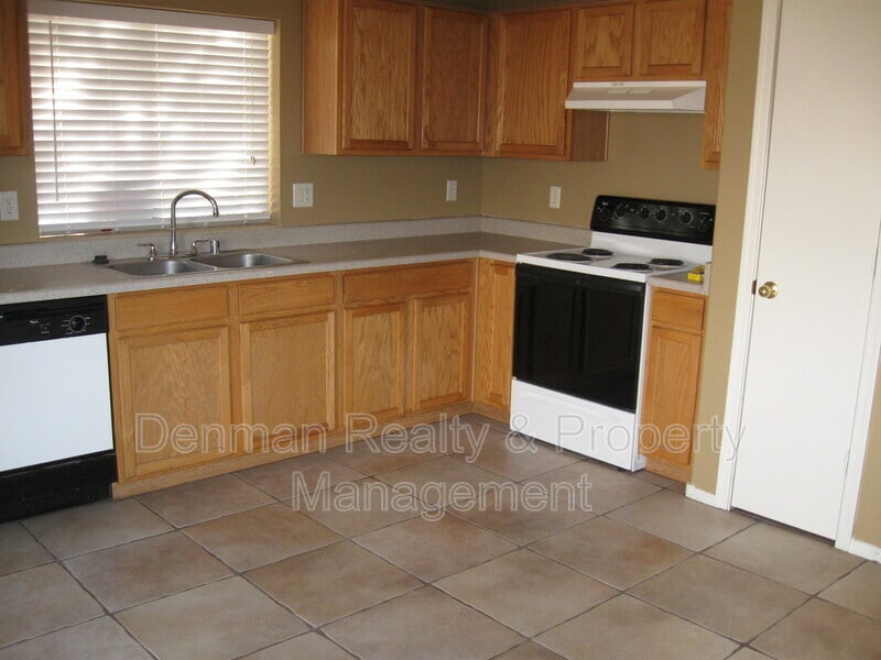 Photo - 10946 E Carol Ave