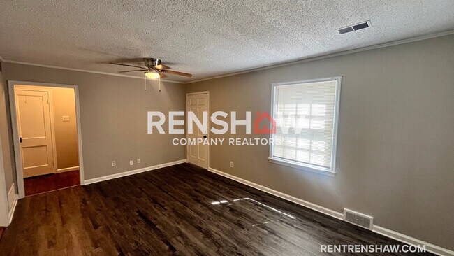 Photo - 3822 Maid Marian Ln