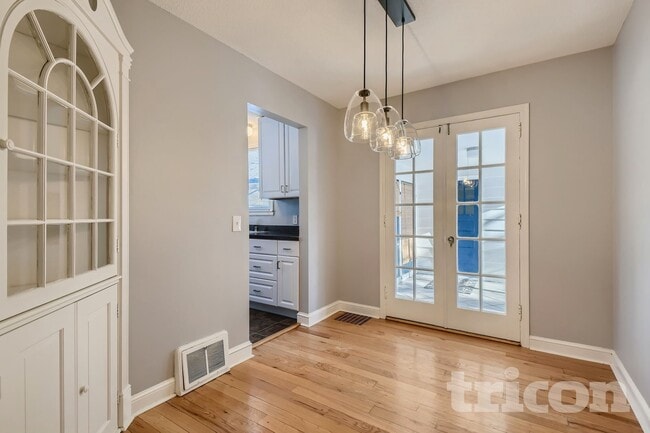 Photo - 2942 Zenith Ave N