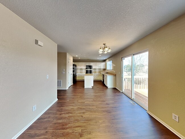 Photo - 15592 Olmsted Pl