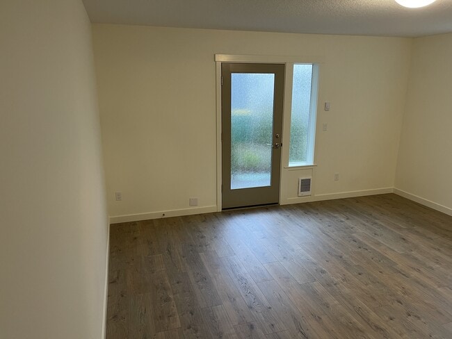 Photo - 2360 Kingwood St