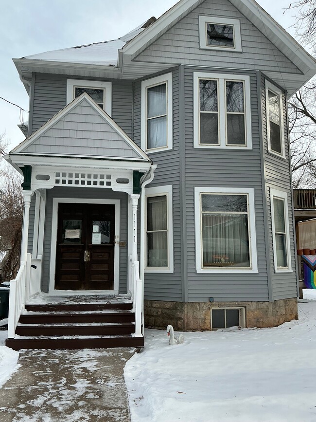 Photo - 1111 E Johnson St