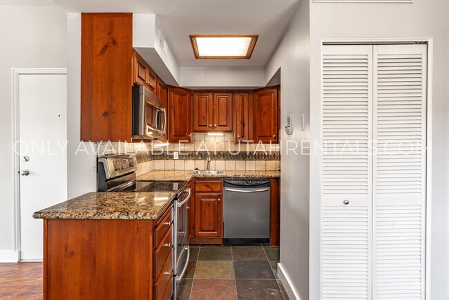 Photo - 218 W North Temple St Unit Apt W8