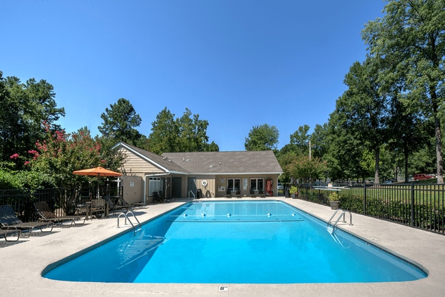 Eastchester Ridge Apartments