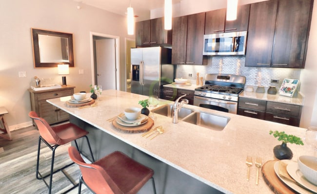 Photo - 697 N Kingsbury St Condo Unit 1502