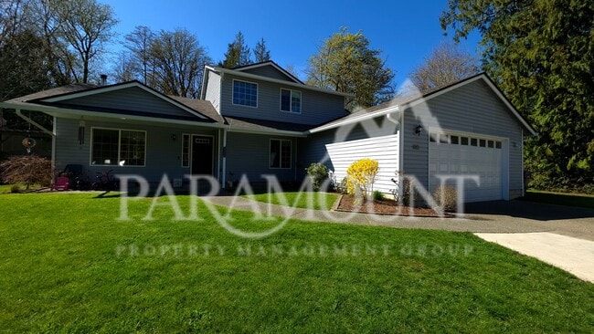 Building Photo - Gorgeous 3-Bedroom Home with 2 Bonus Rooms!