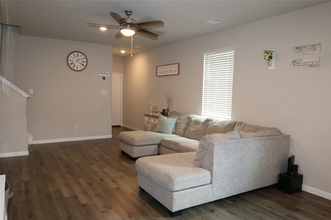 Photo - 1336 Mount Blanc Path