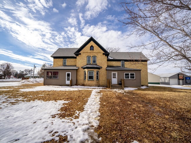 Building Photo - 306 Berkey Ave