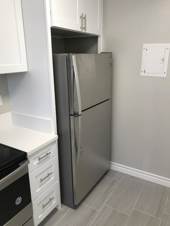 Photo - 640 Stanley Ave