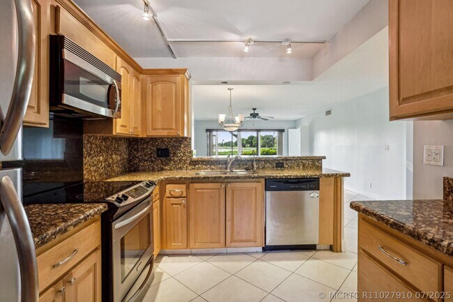 Photo - 2900 SW 22nd Cir Unit 221f