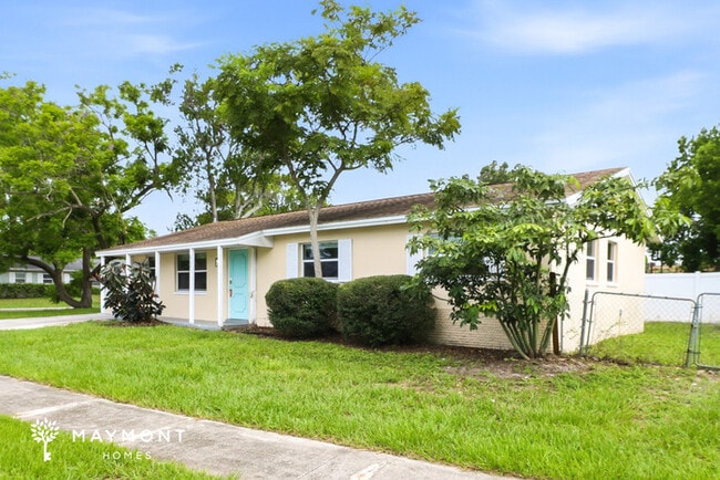 Photo - 8221 Jacaranda Ave