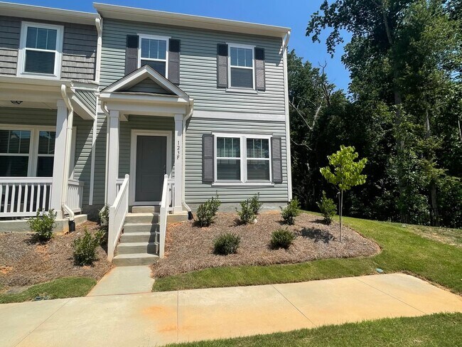 READY IN AUGUST 3 br 2.5 Townhome Near His... - READY IN AUGUST 3 br 2.5 Townhome Near His...