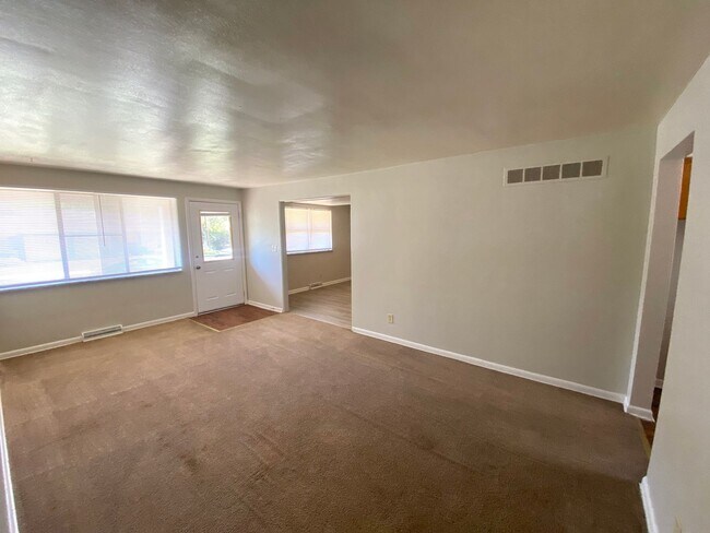 Photo - 2902 N Rockwood Dr Unidad A