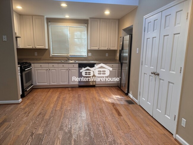 Photo - 203 Walthall Ave SE