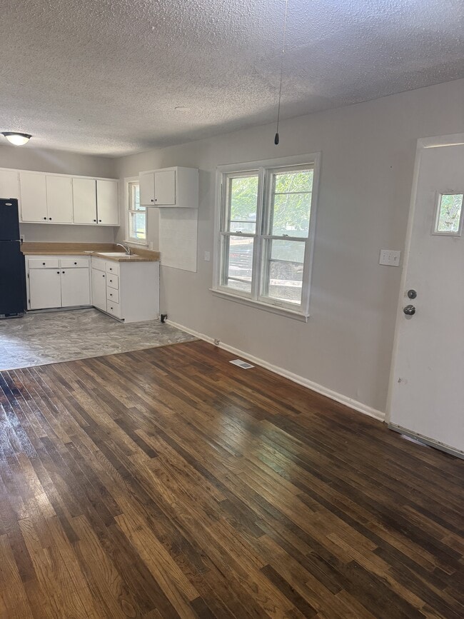 Photo - 1801 SE Sage St