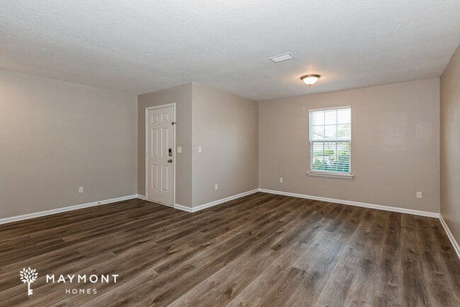 Photo - 77830 Lumber Creek Blvd