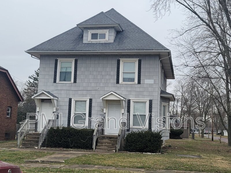 1220 S 16th St Condo Condo for Rent in Mattoon, IL