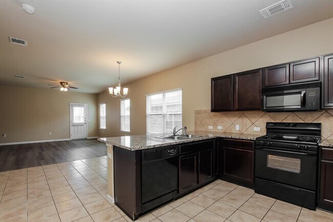 Photo - 1604 Atlas Rd