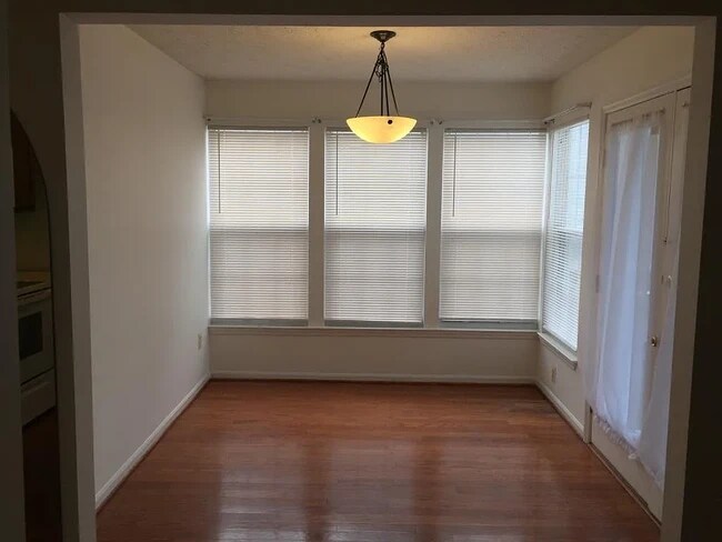 Photo - 615 Himes Ave Unidad 107