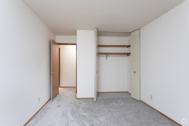 2BR, 1.5BA - Ashford