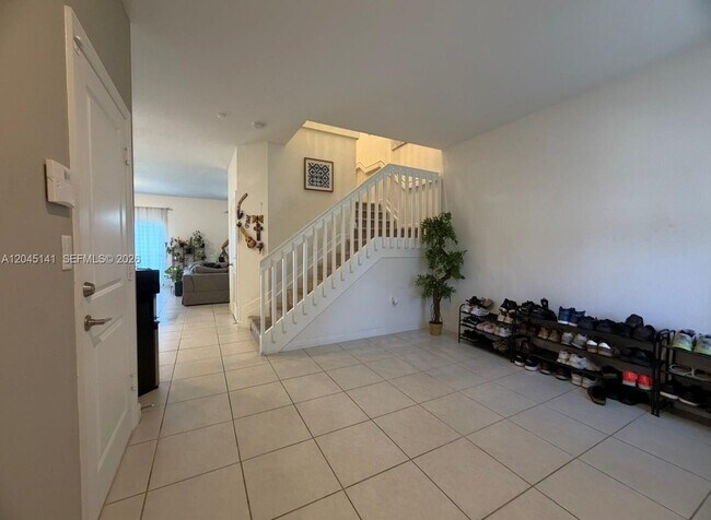 Photo - 20476 NW 4th Ave