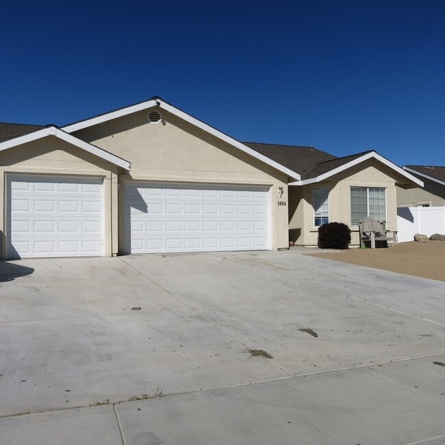 Photo - Gorgeous Remodeled Spacious 4 bedroom