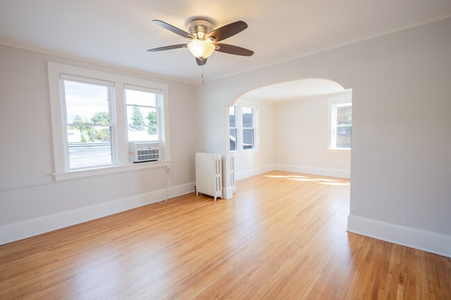 Building Photo - 1337 Randolph Ave Rental