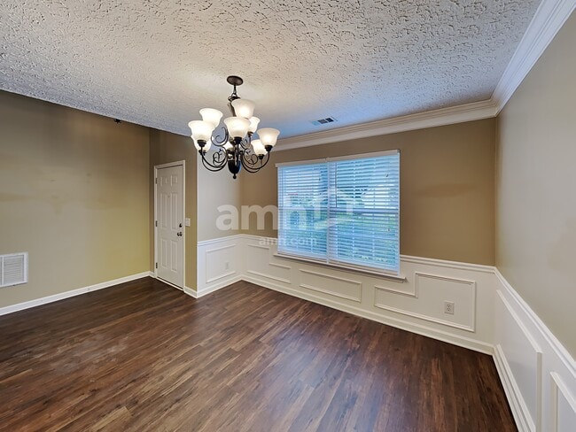 Photo - 209 Picadilly Pl