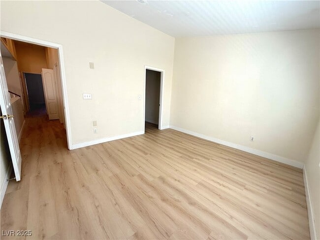 Building Photo - 5247 Island Chain Rd Rental