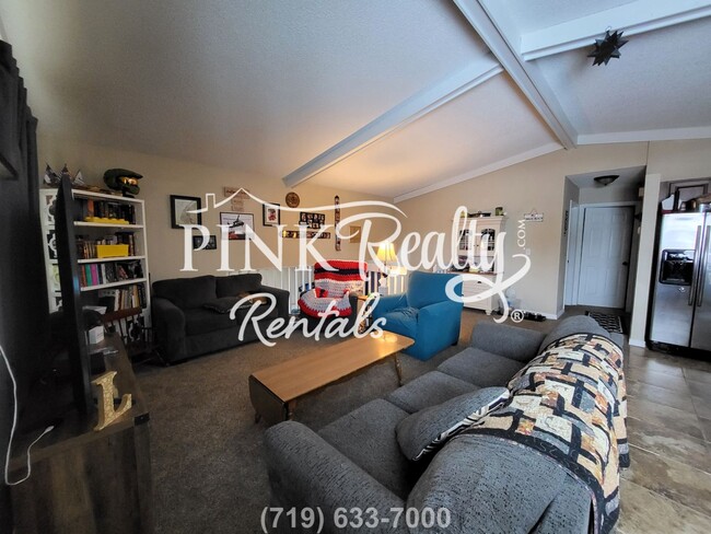 Photo - 104 Patchwork Ct