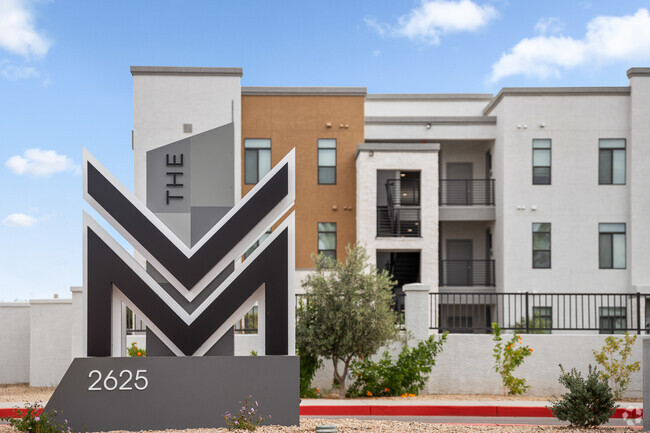 Luxurious Entryway - The M at Shadow Mountain Rental