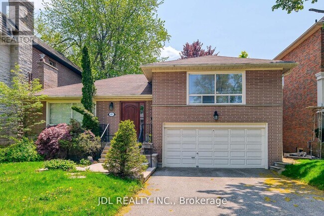 Photo - 87 Munro Blvd