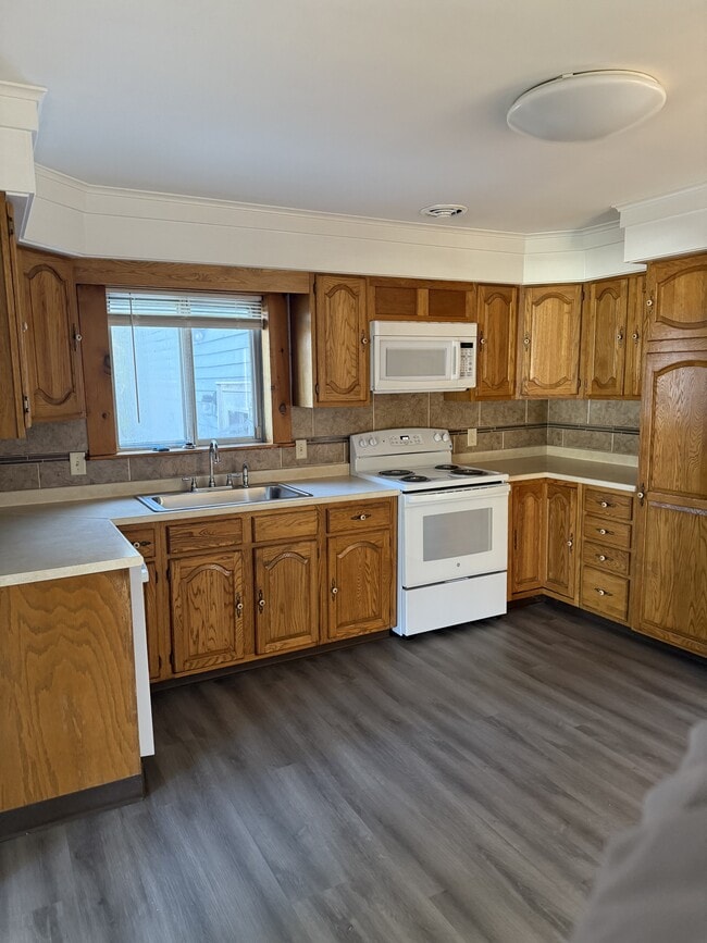 Photo - 36 Riverview Rd