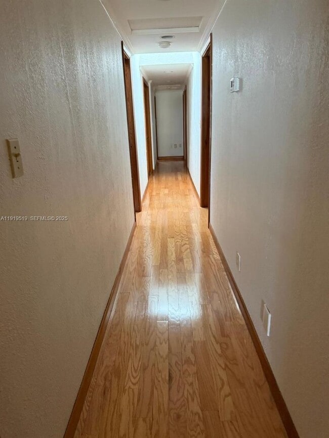 Photo - 5461 W Broward Blvd