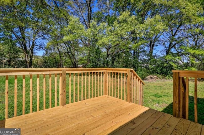 Photo - 680 North Ave