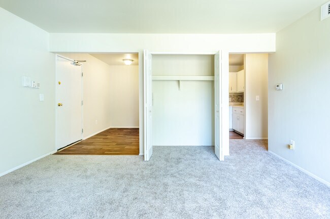 The Woodward - 1 BR, 1 BA - 545 SF - Cityside Apartments and Townhomes
