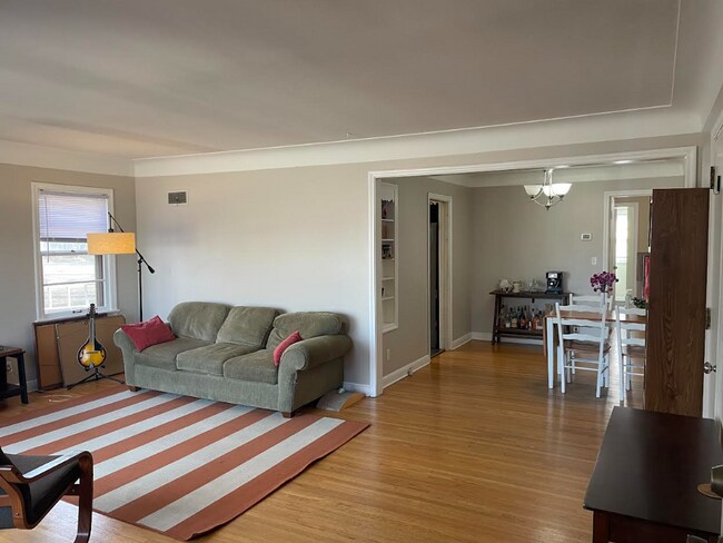 Photo - 5349 Portland Ave