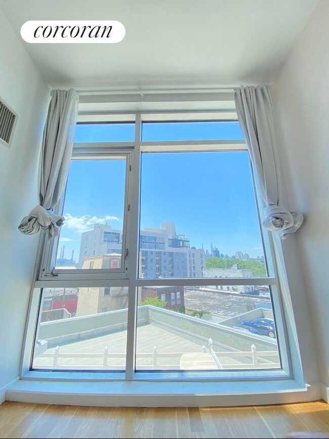 Photo - 11-24-24 31st Ave