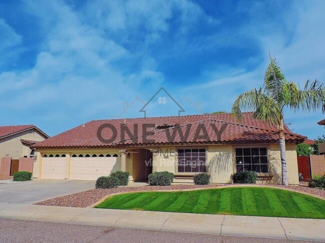 Building Photo - 1430 E Crescent Way