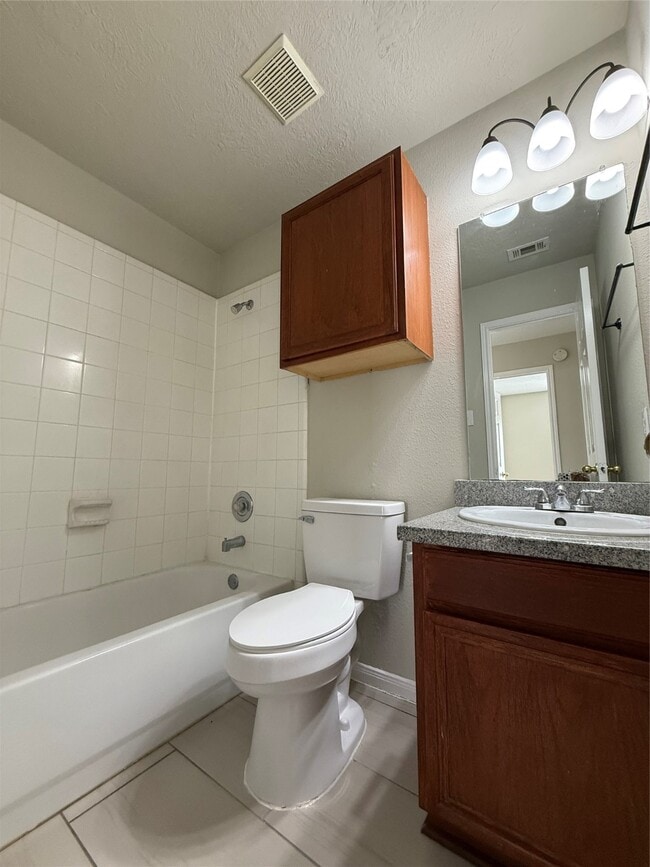 Building Photo - 21027 Southern Colony Ct