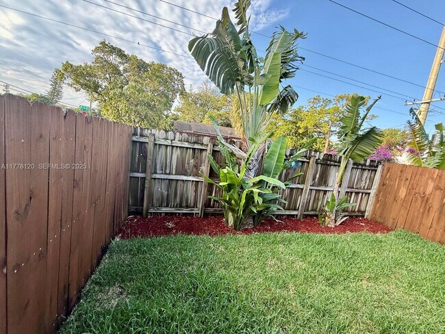 Photo - 1201 NE 5th Ave Unit 1