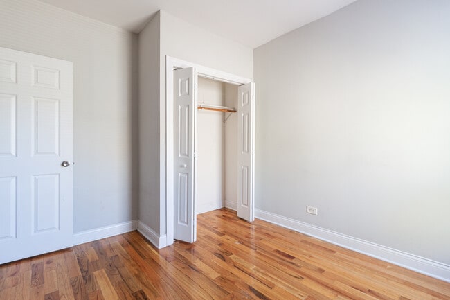 Photo - 626 W Cornelia Ave Unit E3