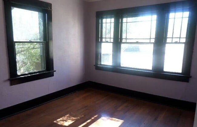 Photo - 320 N Warren Ave