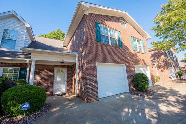 Photo - 2428 E University Dr Townhome