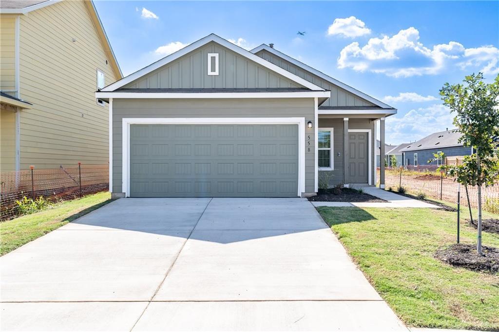 Photo - 558 Gabbro Gdns