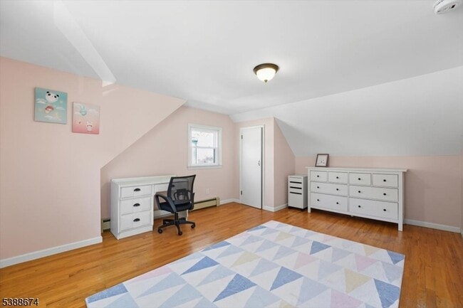 Photo - 7 Birchwood Rd