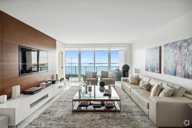 Building Photo - 1331 Brickell Bay Dr Unit 1907 Rental