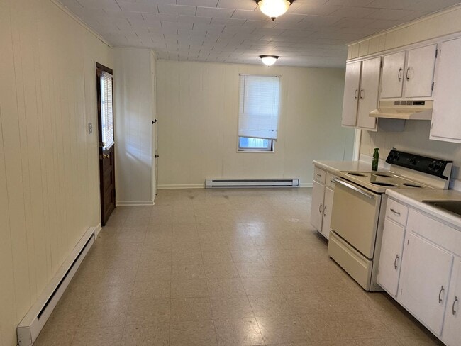 Photo - 632 W Orange St Unit Apt. 2