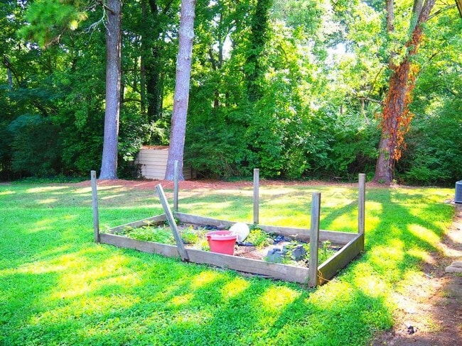 Photo - 1457 Thunderwood Ln SW